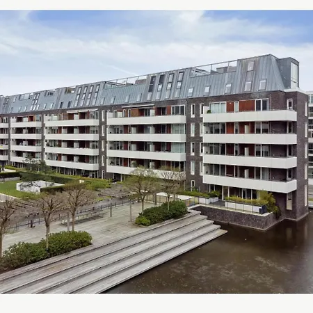 High-end Luxury On Islands Brygge.